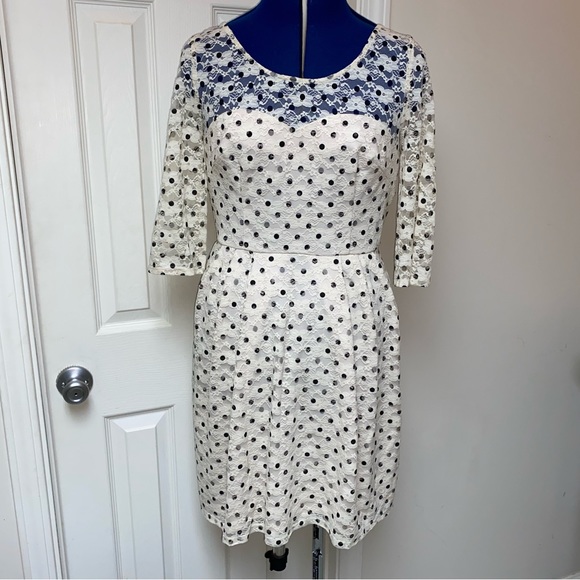 Betsey Johnson Dresses & Skirts - Betsy Johnson Lace Polka Dot Sweetheart Dress size 10